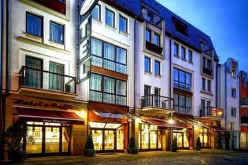 Фотографии Отель Hotel Ottaviano г. Свиноуйсьце (Польша) №3 Фото Отель Hotel Ottaviano г. Свиноуйсьце 3