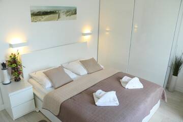 Фото номера Superior Apartment with Balcony (3 Adults) - ul. Cieszkowskiego 2 Апартаменты Apartamenty Feniks &amp; Pegaz г. Свиноуйсьце 4