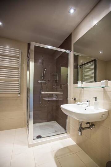 Фото номера Deluxe Apartment with Balcony (3 Adults)  - ul. Orzeszkowej 4 Апартаменты Apartamenty Feniks &amp; Pegaz г. Свиноуйсьце 4