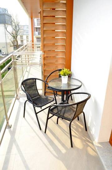 Фото номера Deluxe Apartment with Balcony (3 Adults) - ul. Orzeszkowej 4 Апартаменты Apartamenty Feniks &amp; Pegaz г. Свиноуйсьце 5