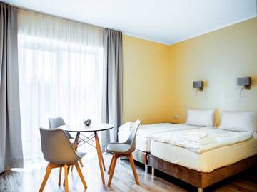 Фото номера Трехместный номер Апарт-отели Hotel Lazur Apartamenty г. Свиноуйсьце 3