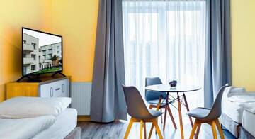 Фото номера Трехместный номер Апарт-отели Hotel Lazur Apartamenty г. Свиноуйсьце 2