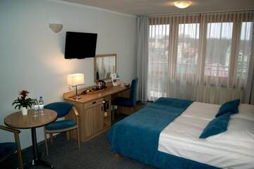 Фото номера Улучшенный трехместный номер Отель Hotel ***NAT Świnoujście г. Свиноуйсьце 5