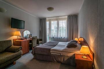 Фото номера Трехместный номер Отель Hotel ***NAT Świnoujście г. Свиноуйсьце 4