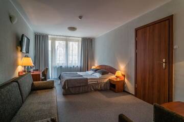 Фото номера Трехместный номер Отель Hotel ***NAT Świnoujście г. Свиноуйсьце 3
