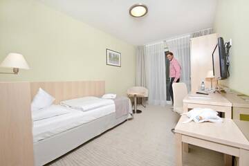 Фото номера Одноместный номер Отель Hotel Interferie Medical SPA г. Свиноуйсьце 10