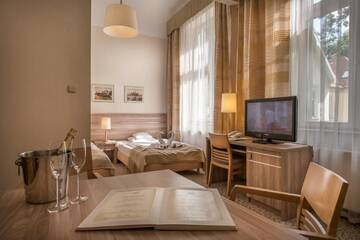 Фото номера Апартаменты (для 2 взрослых) Отель Hotel Cesarskie Ogrody г. Свиноуйсьце 5