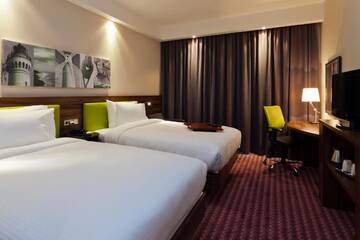 Фото номера Двухместный номер с 2 отдельными кроватями Отель Hampton by Hilton Świnoujscie г. Свиноуйсьце 5
