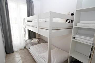 Фото номера Семейный номер с душем Апартаменты Baltic Home Promenada г. Свиноуйсьце 7