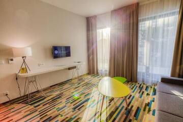 Фото номера Улучшенный люкс с частичным видом на море Апартаменты Baltic Park Molo Apartments by Zdrojowa г. Свиноуйсьце 2