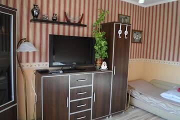 Фото номера Трехместный номер с основными удобствами и общей ванной комнатой Проживание в семье Noclegi u Eli г. Свиноуйсьце 8