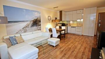 Фото номера Апартаменты с 1 спальней Апартаменты Baltic Home Villa Mistral г. Свиноуйсьце 3