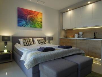 Фото номера Апартаменты с балконом Апартаменты 4UApart-Apartment studio Mohito г. Свиноуйсьце 12