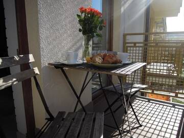 Фото номера Апартаменты с балконом Апартаменты 4UApart-Apartment studio Mohito г. Свиноуйсьце 37