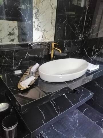 Фото номера Двухместный номер Делюкс с 1 кроватью и ванной Апарт-отели Hotel Korsarz г. Свиноуйсьце 2