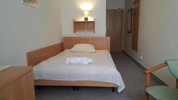 Фото номера Одноместный номер Отели типа «постель и завтрак» Villa Merry Spa&amp;Wellness г. Свиноуйсьце 7