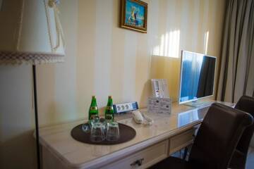 Фото номера Двухместный номер с 2 отдельными кроватями Отель Hotel Ottaviano г. Свиноуйсьце 2